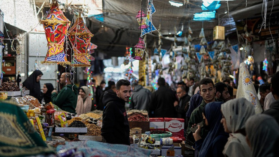 "היינו יושבים סביב שולחן גדול , היום אנחנו באוהל": רמדאן בעזה בצל המלחמה