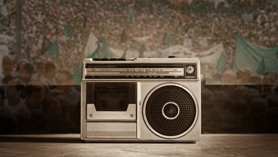 באירועי אוקטובר, רדיו 2000 הפך לקול העם באירועי אוקטובר, רדיו 2000 הפך לקול העם